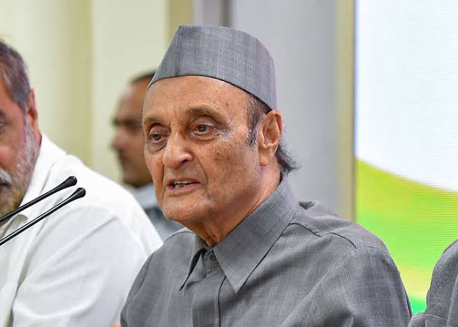 Next logical step is to restore full statehood to J-K: Karan Singh