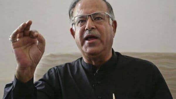 Ahead of govt formation, Congress’ J&K chief Tariq Karra heads to New Delhi