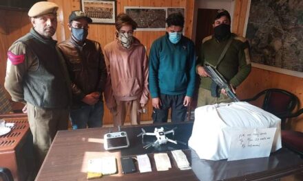 Police arrests 03 drug peddlers in Srinagar; Psychotropic substance, cash, drone recovered