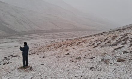 Mughal road closed for traffic after fresh snowfall