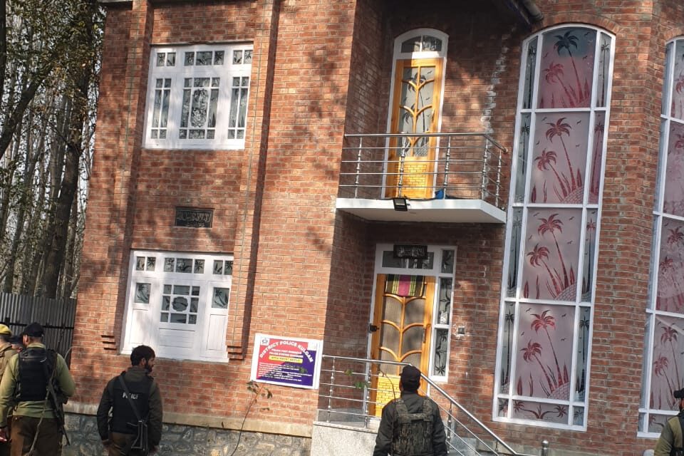 District Police Kulgam attaches Double storied Residential house worth more than Rs 01 Crore of a notorious drug peddler in Rehpora khudwani, Kulgam