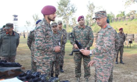 Army Commander reviews newly inducted ‘Asmi’ machine pistols in Udhampur