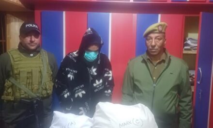 Ganderbal Police arrested notorious drug peddler and seizes contraband substance.