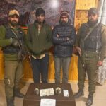 Police arrests 02 drug peddlers in Srinagar; Contraband substance, cash recovered