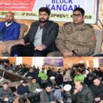 DC Ganderbal Chairs Weekly Block Diwas at Kangan;Encourages participants to avail benefits of welfare schemes