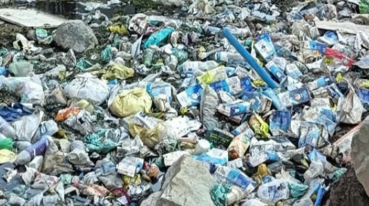 Sonamarg turns into a garbage dumping site