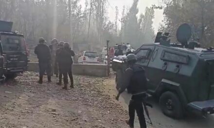 Update:Encounter on outskirts of Srinagar, terrorists believed to be trapped