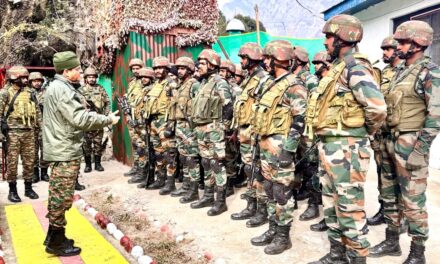 GOC White Knight Corps visits hinterland areas in Kishtwar, reviews security situation