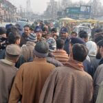 Traffic police Kulgam launches special drive against wrong parking in Qazigund