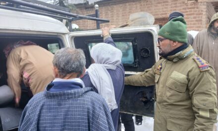 SHO Awantipora, Khalid Fayaz, Braving Snow to Save Lives by Transporting Patients in Rakshak