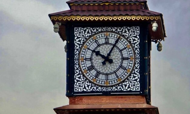 Lal Chowk’s iconic Ghanta Ghar falls silent as clock and chimes stop working