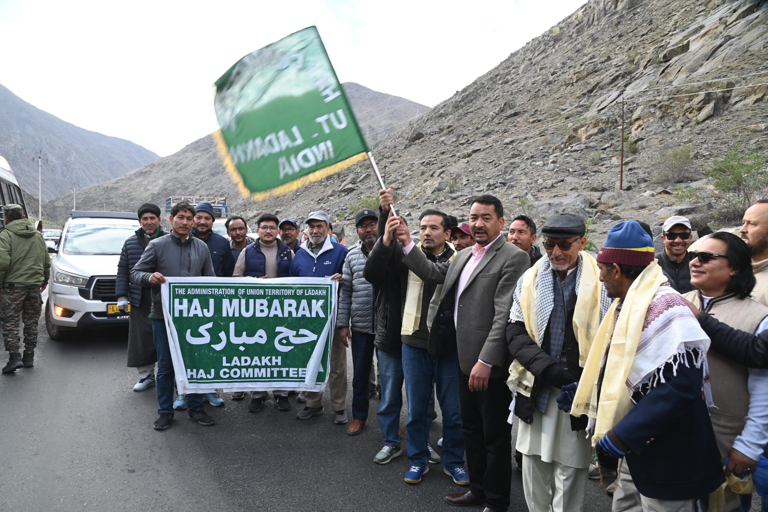 First Caravan of Ladakhi Pilgrims Flagged Off for Hajj 2026 from Kargil