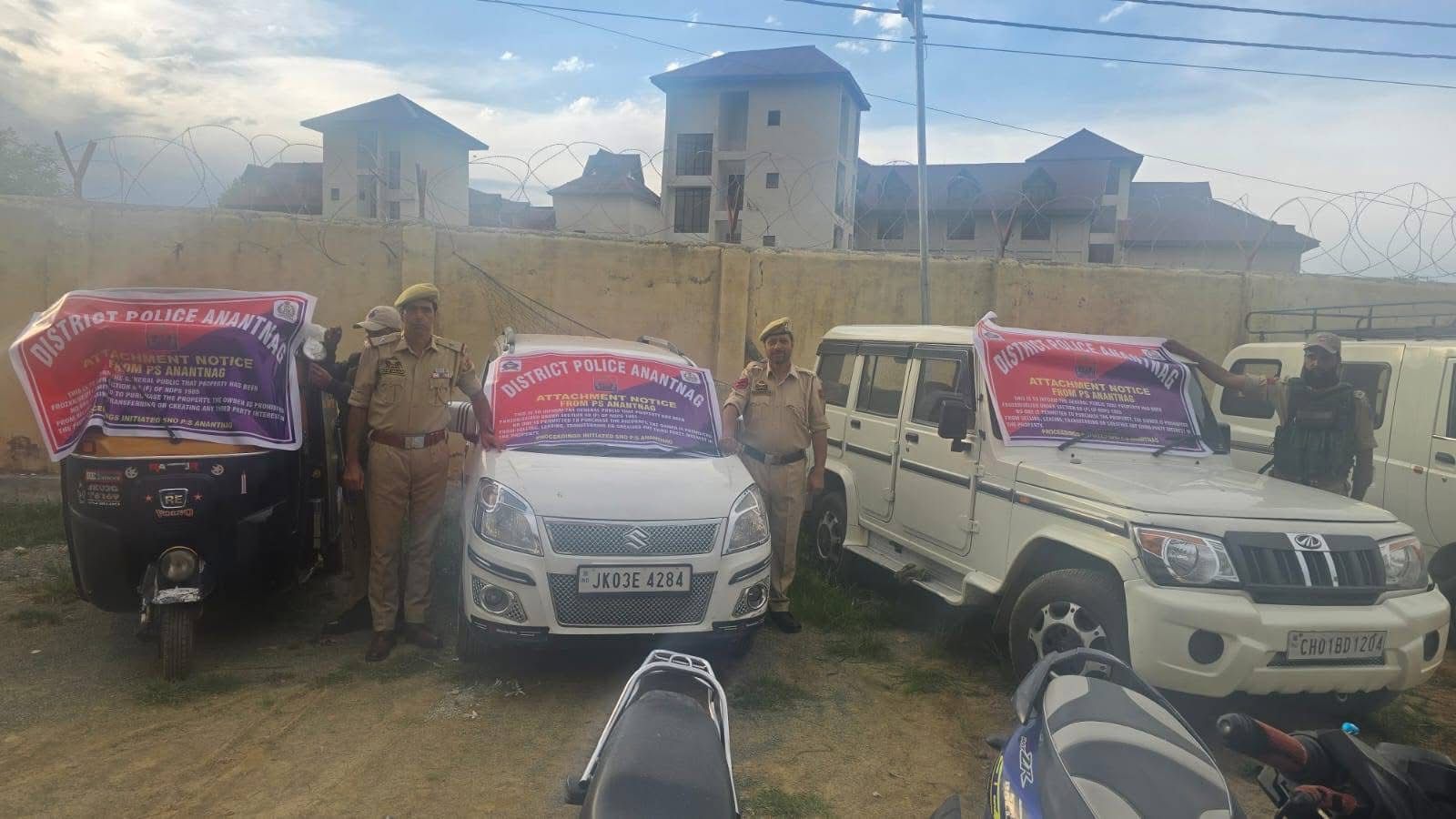 Anantnag Police Attaches 08 Vehicles Worth ₹20 Lakh Under NDPS Act