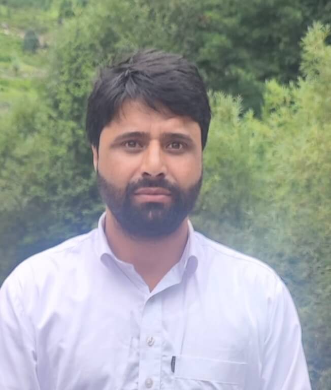 Former DDC Gund and Vice President Amarnathji Service Provider Association,  Greets People on Eid-ul-Adha