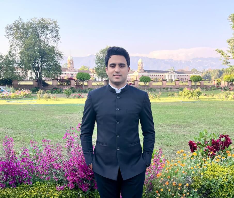 DFO Ganderbal Iqbal Rasool Dar Extends Eid-ul-Adha Greetings