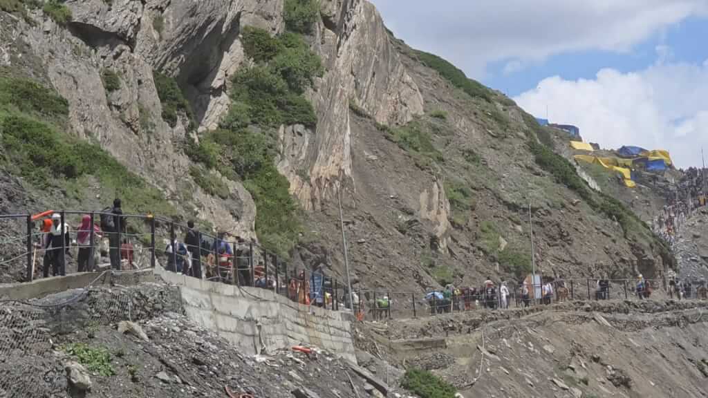 MHA Approves Deployment of 670 CAPF Companies for Amarnath Yatra Security;Deployment to Be Completed by June 25; Highways, Railway Track Under Enhanced Vigil