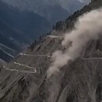 Truck skids off road on zojila Pass.720P HD