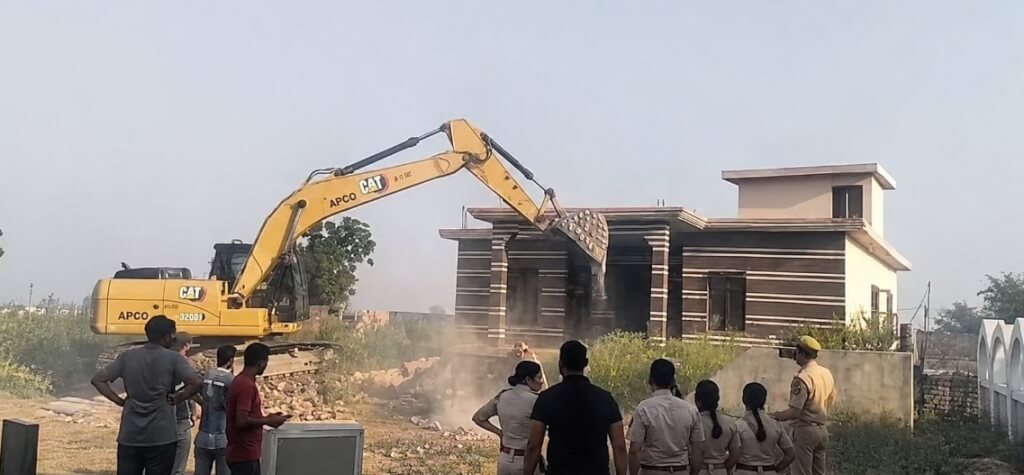 Bulldozers Raze Homes of Siblings in Heavily Guarded Operation in Jammu’s Bishna