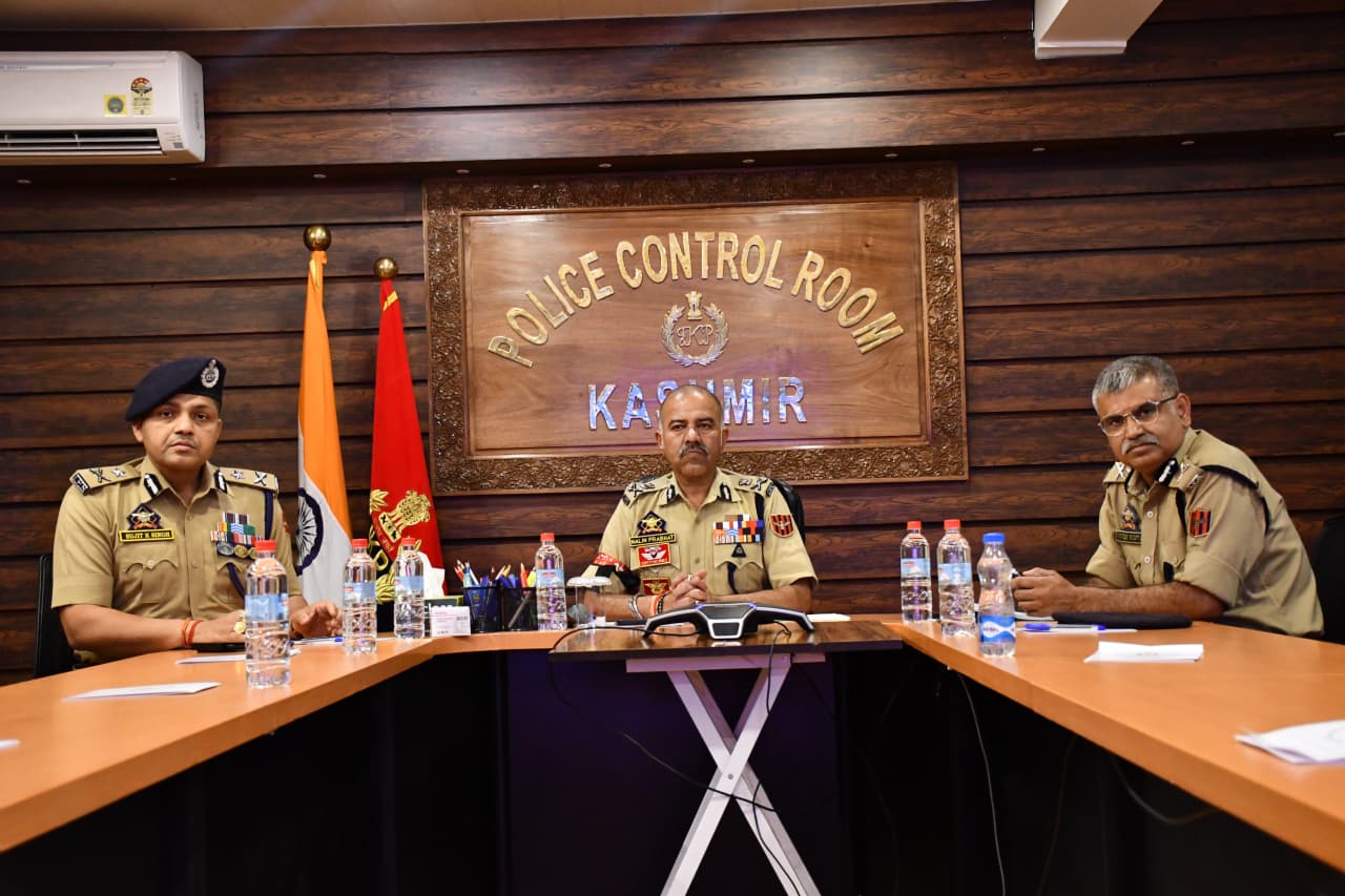 DGP Reviews Security Preparedness for Amarnath Yatra Of Jammu Zone At PCR Kashmir