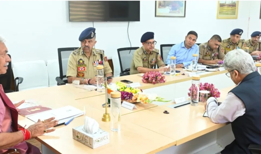Lieutenant Governor reviews Muharram arrangements;directs for comprehensive traffic management plan for Muharram and Shri Amarnath Ji Yatra