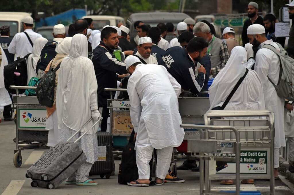 MoMA clarifies Haj baggage curbs for Srinagar pilgrims amid runway repair constraints