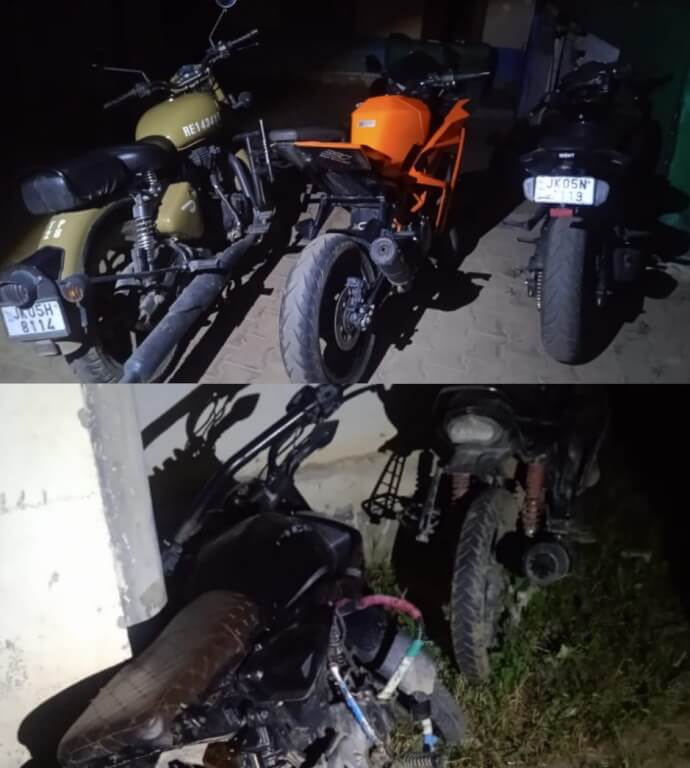 Police takes action against traffic violations in Baramulla; 5 motorcycles seized