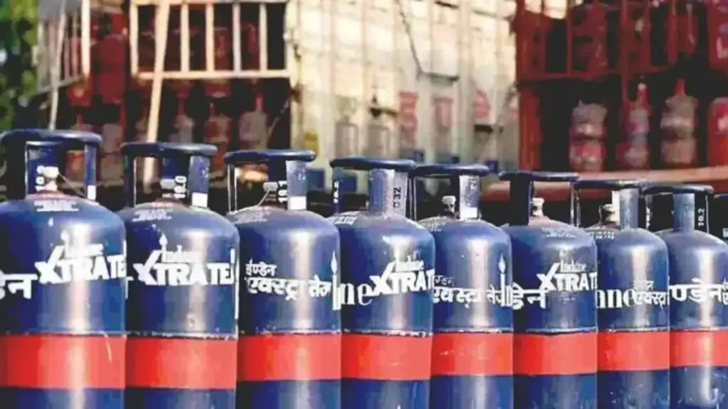 Commercial LPG Cylinder Price Slashed by ₹183.50 From July 1;Relief expected for hotels, restaurants, dhabas and other commercial users