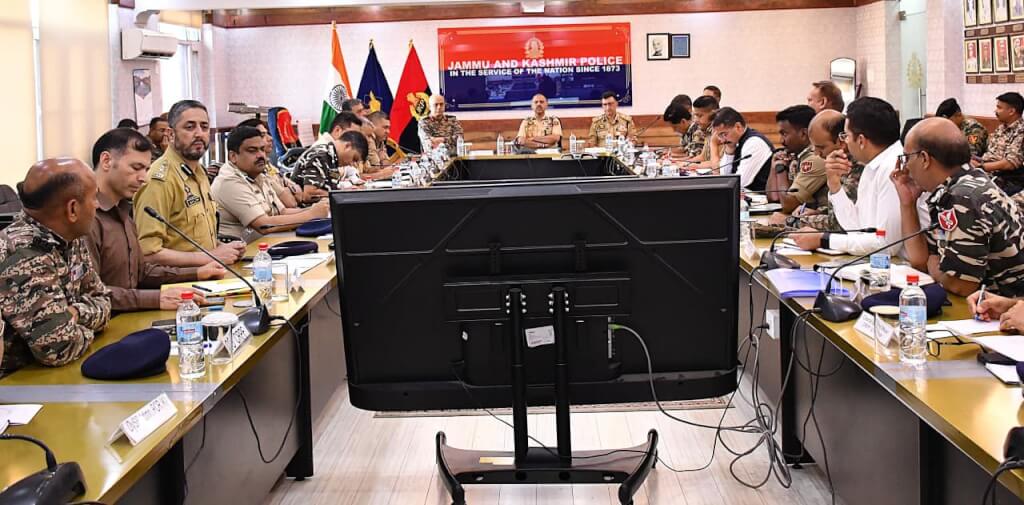 DGP J&K Chairs UT-Wide Security Review Meeting on Ongoing Shri Amarnath Ji Yatra