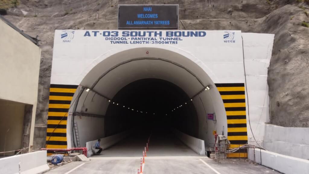 Ramban Tunnel, Viaduct Ready: Gadkari Says ₹680Cr NH-44 Projects to Open on July 3