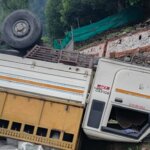 Tata Mobile Overturns on SSG Road in Ganderbal, No Injuries Reported 1 IMG 20260715 WA0000
