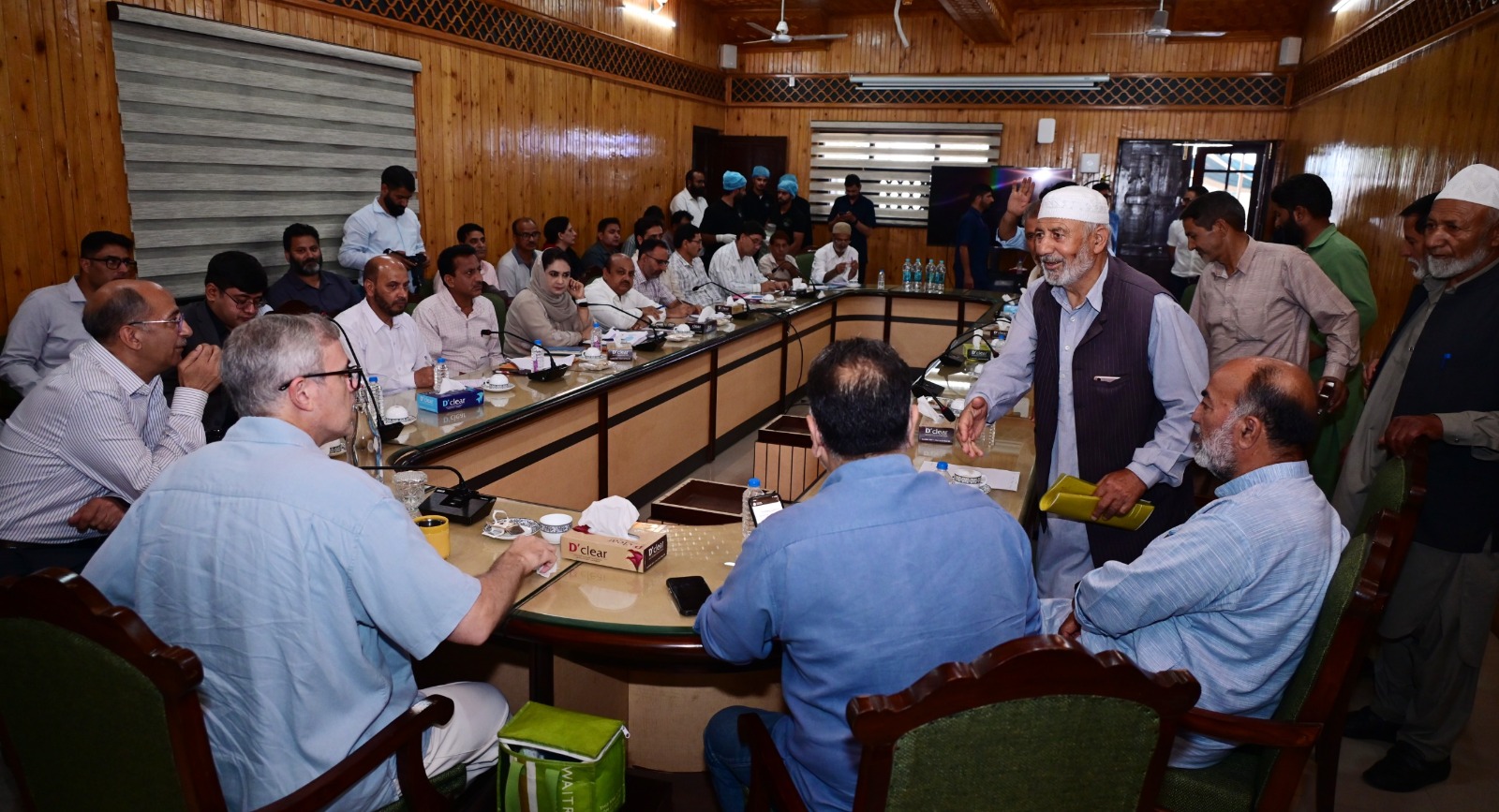 CM Omar Abdullah reviews key development projects, public issues in Ganderbal