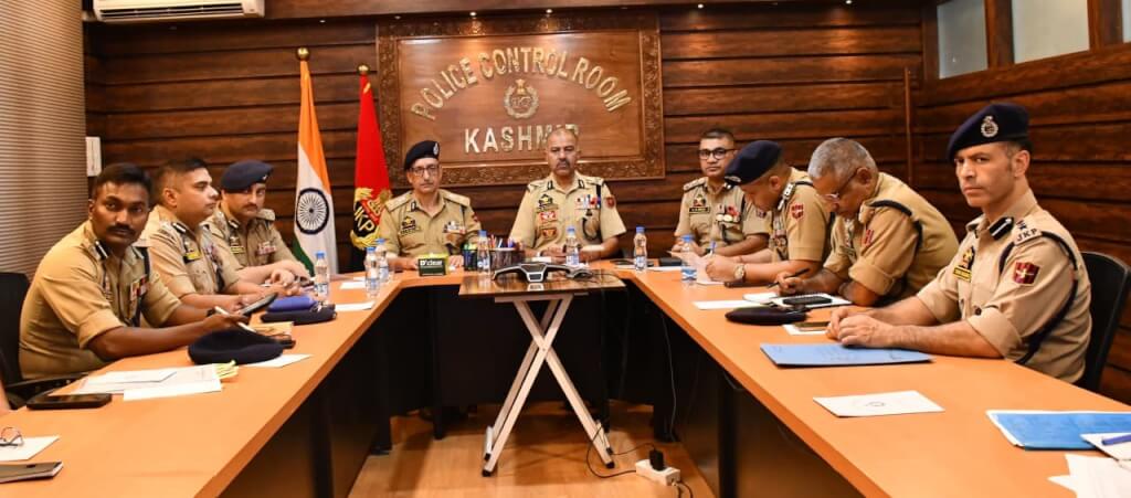 Home 1 DGP J&K Chairs Security Review Meeting Ahead of Independence Day Celebrations