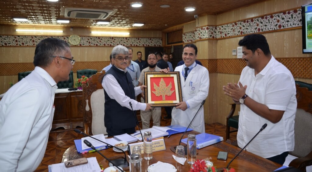 SKIMS SFC Meeting ;CS sets vision to transform SKIMS into Quaternary Care Hub