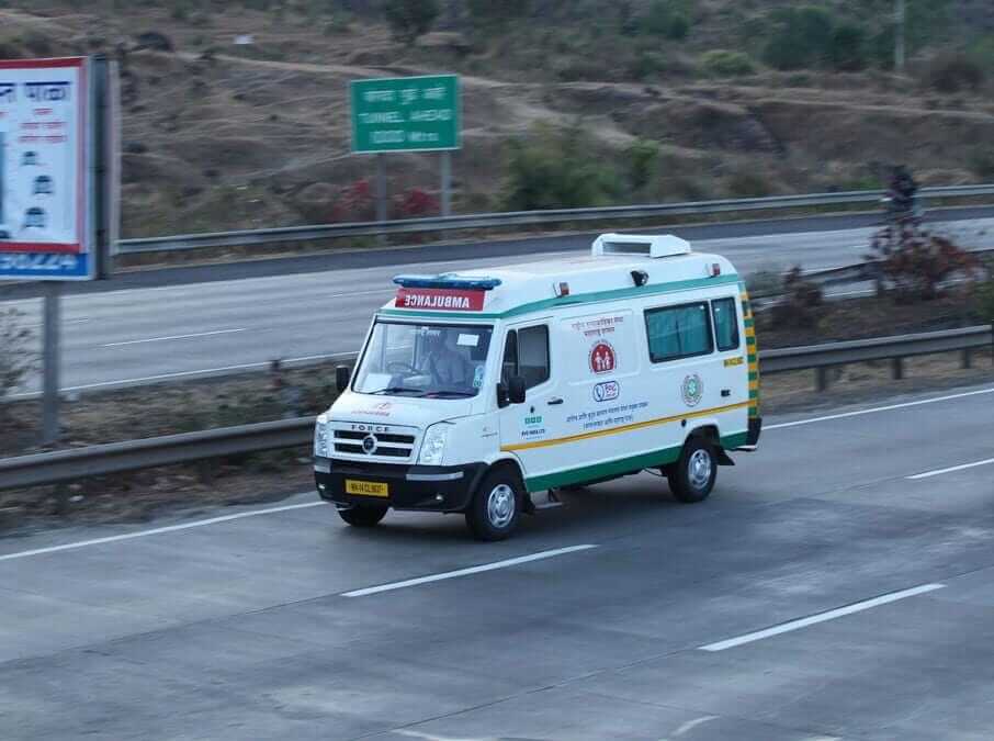 NHAI sets 10-minute response time for highway ambulances; Rs 10,000 penalty for delay