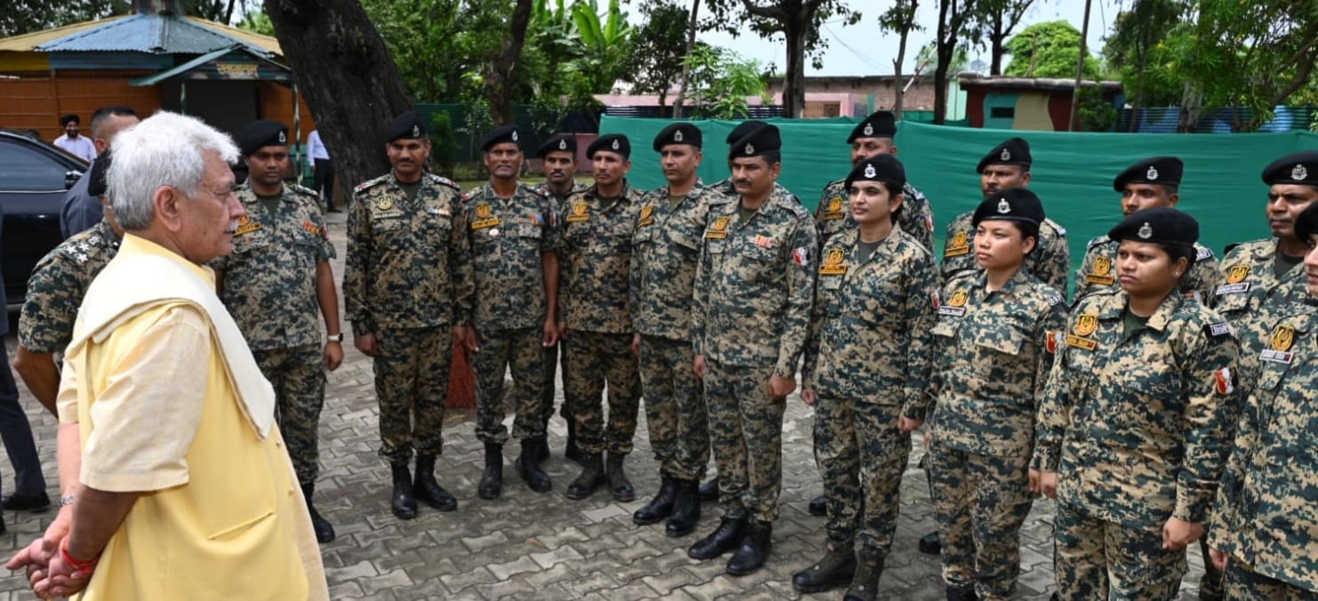 Lieutenant Governor visits Vibrant Village Karol Krishna in Kathua