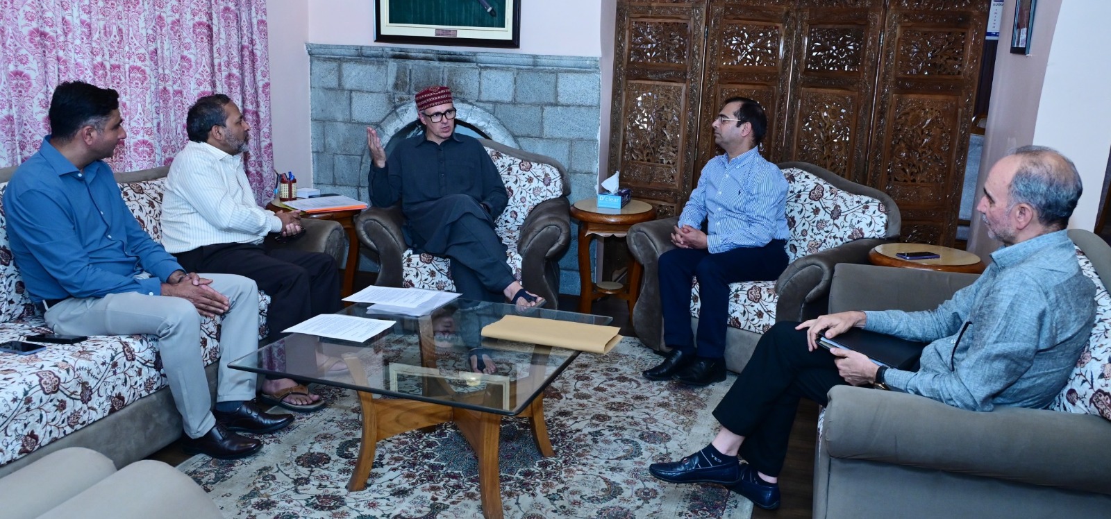 MPs, MLAs, industrial representatives call on CM Omar Abdullah at Raabita