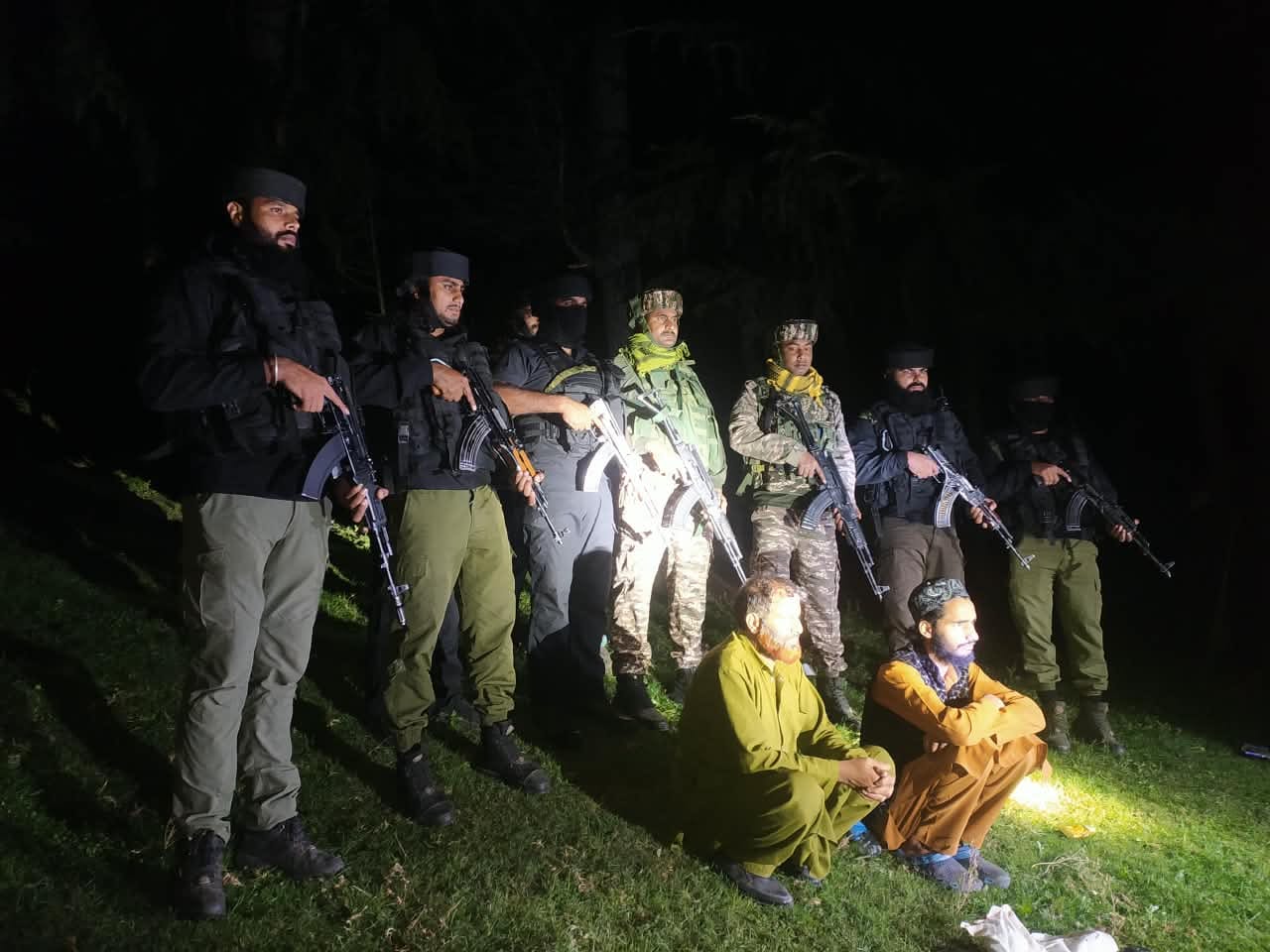 Two Suspects Apprehended With Pistol, Grenade In Pulwama