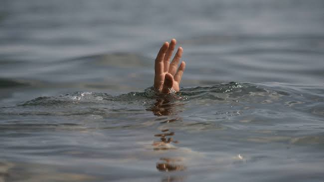 Unidentified Person Reportedly Drowns in Nallah Sindh in Kangan