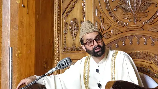 Mirwaiz says he is placed under house arrest