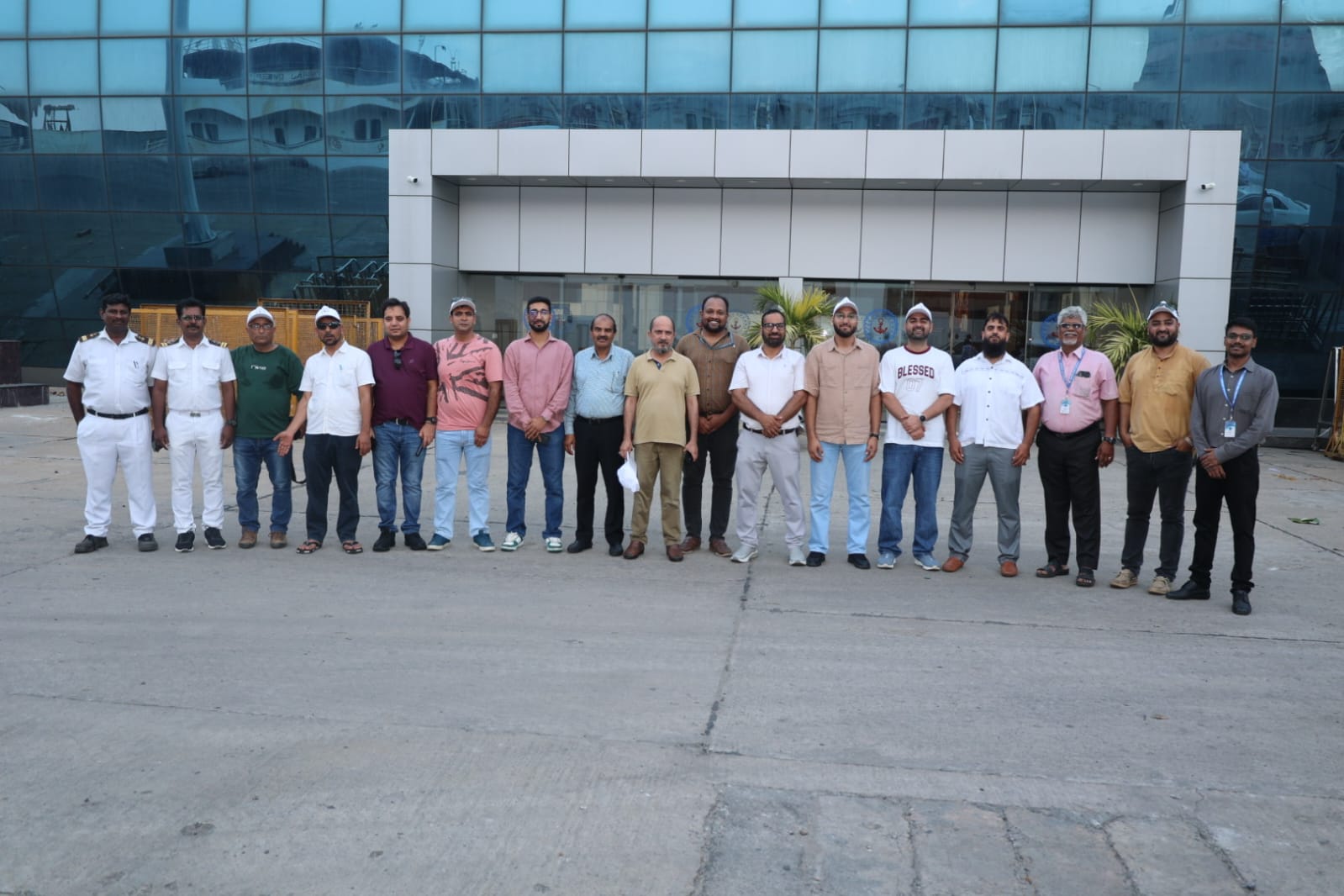 Media Delegation from Srinagar meets with MoS Ministry of I&B;Explores Modern Rail Manufacturing at ICF and Maritime Infrastructure at Chennai Port