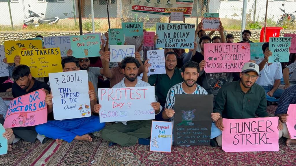 Veterinary Interns’ Stipend Protest Enters Day 7 as Hunger Strike Continues