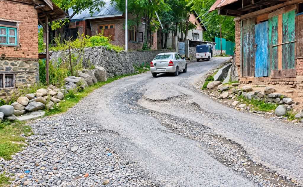 Hariganiwan-Yechama PMGSY Road Work Remains Halted for Two Months, Residents Seek Immediate Intervention