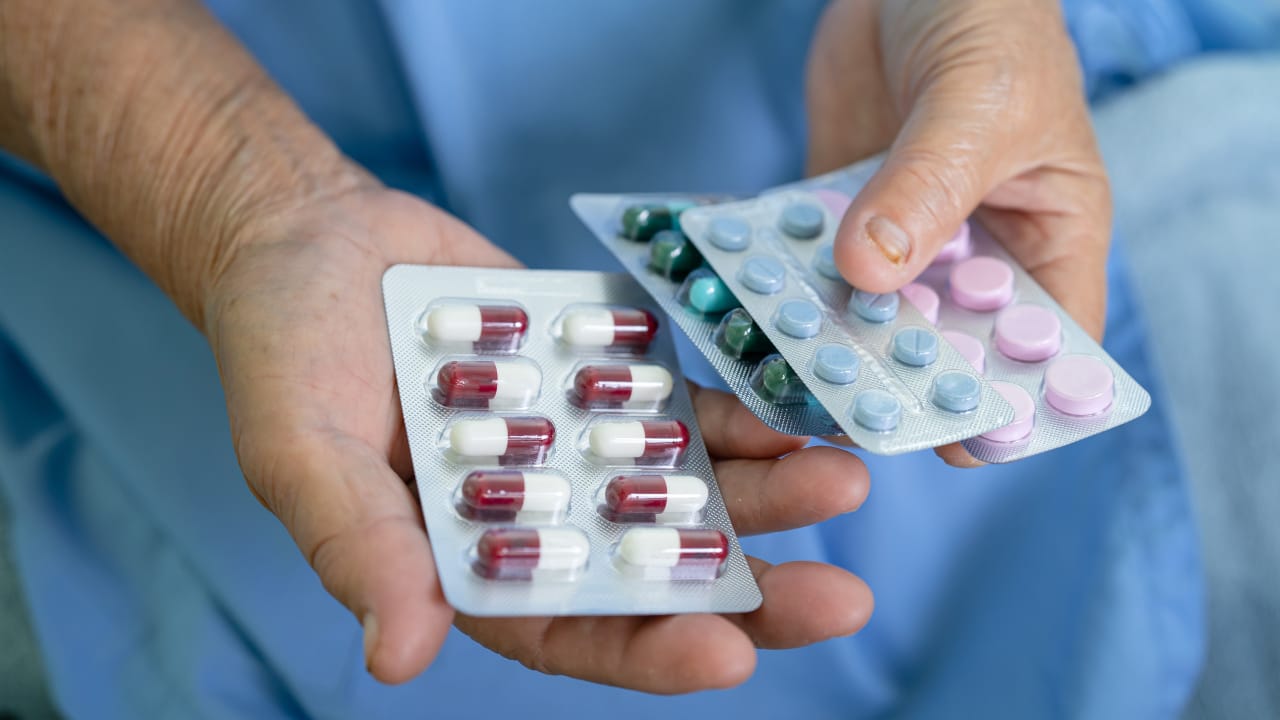 Health Ministry warns against misuse of painkillers, antibiotics over kidney disease risk