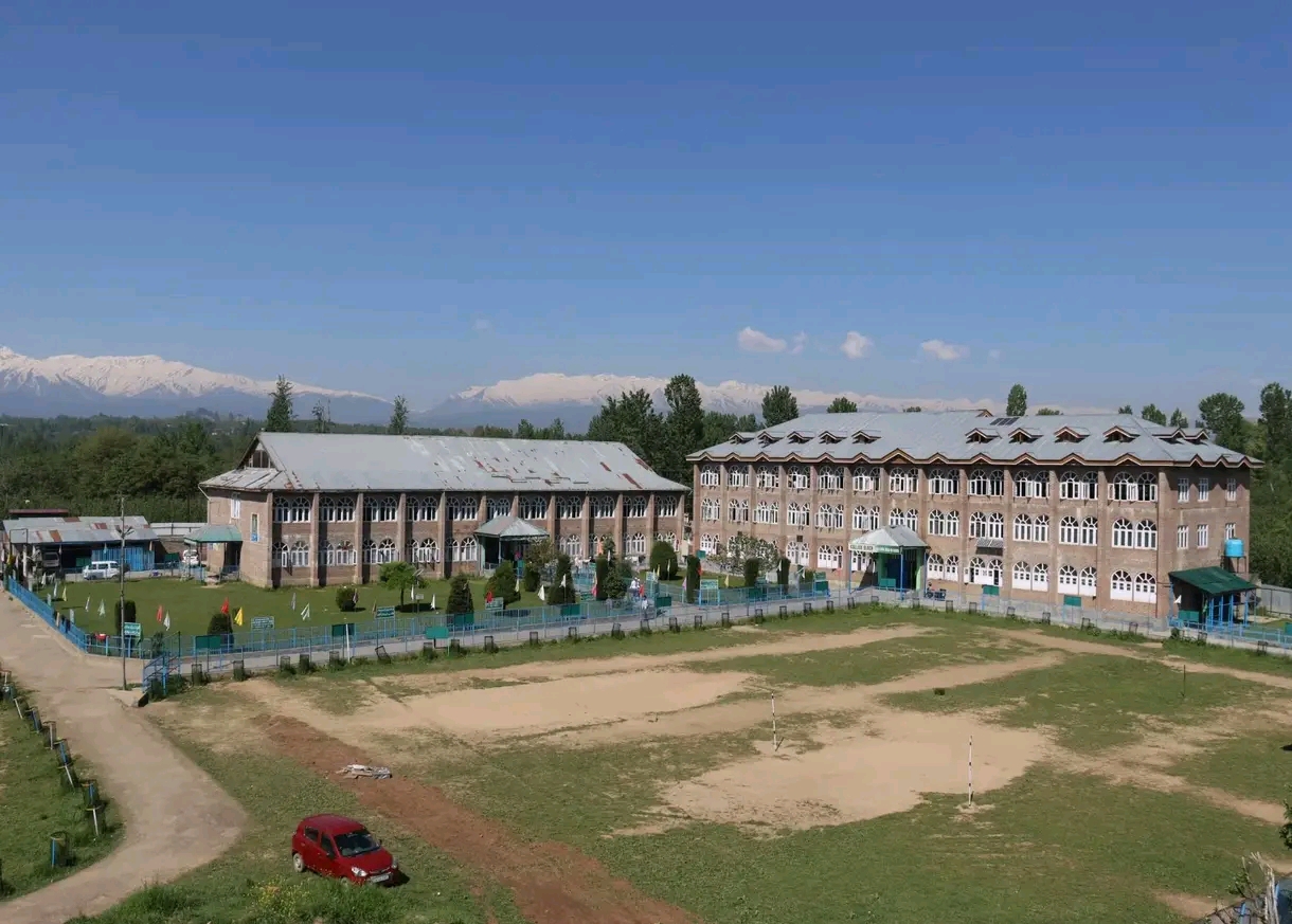 Court orders reopening of Shopian seminary shut under UAPA