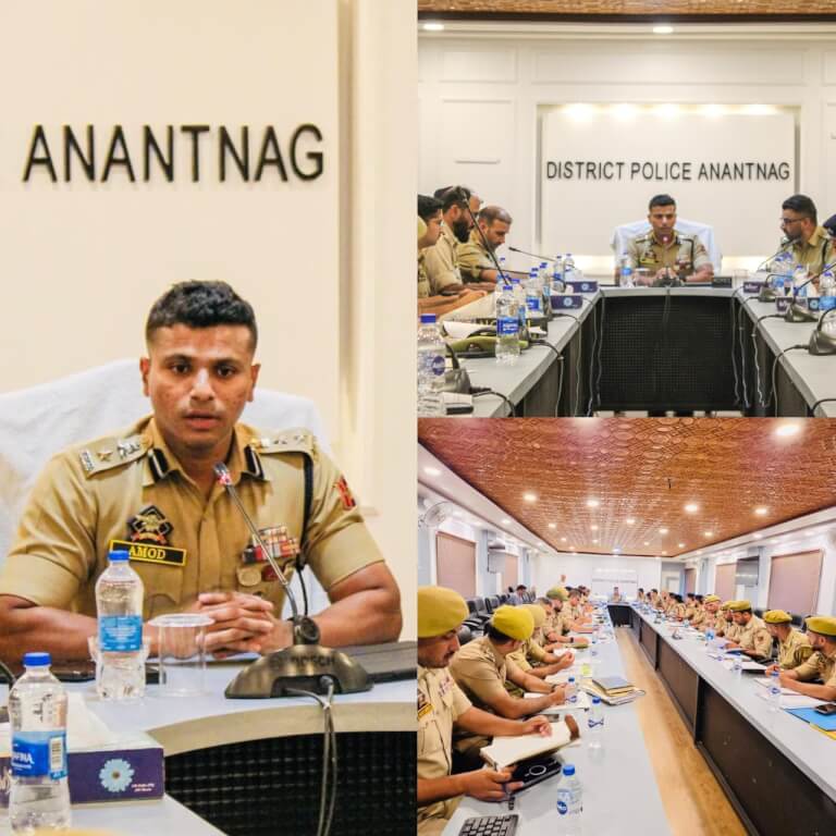 SSP Anantnag chairs Ops and Crime review meeting at DPO Anantnag
