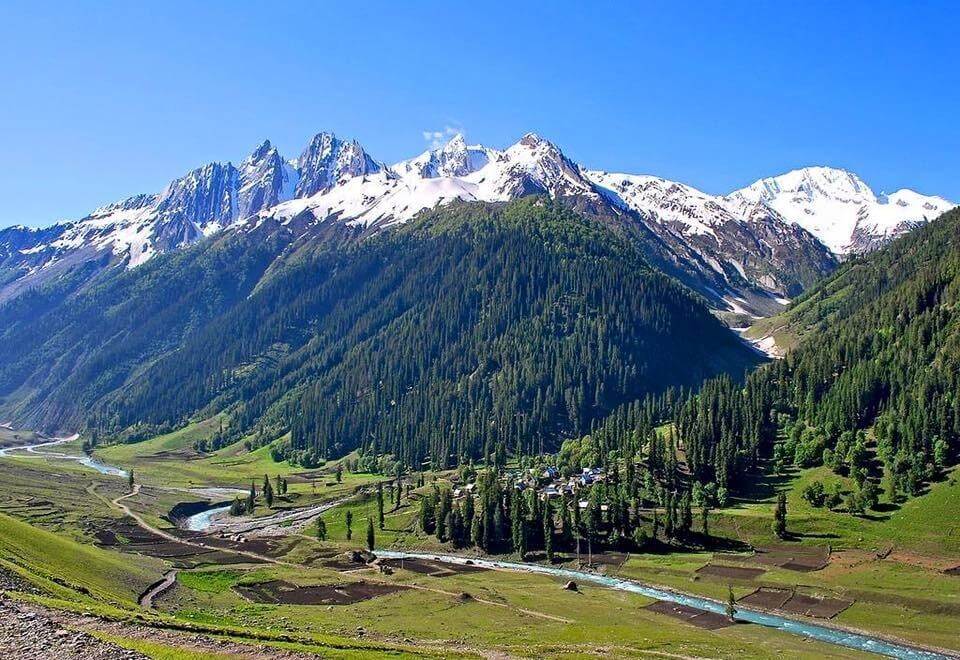 Mostly Dry Conditions Expected Till Sept 18, Isolated Showers Likely in J&K: MET