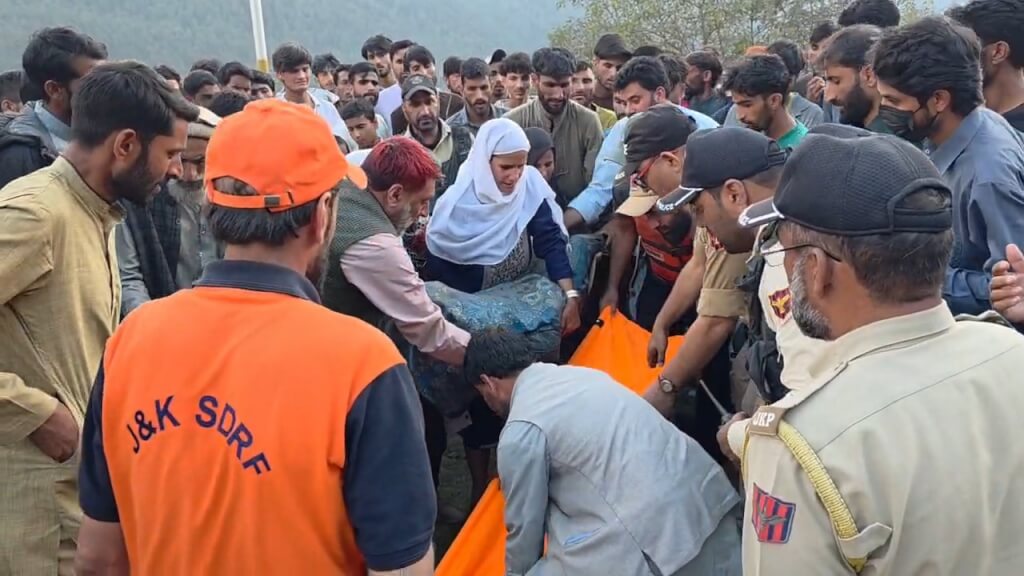 Bodies of Two Teenagers Recovered From Power Canal in Ganderbal