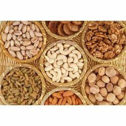 Legal Metrology Department seizes 930 Packages of Short-Quantity Dry Fruits in Pampore