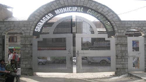 SMC Launches 24×7 Online Waste Bin Booking Service in Srinagar; Charges Fixed At Rs 2,000 Per Day