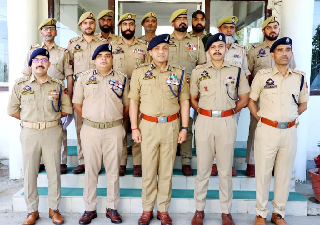 Budgam Police felicitated for busting fake employment syndicate and digitisation of Beat Policing